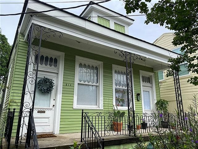 1st image of 814 Joseph St