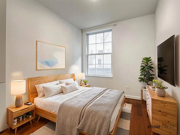 4th image of 209 W 97th St APT 6B