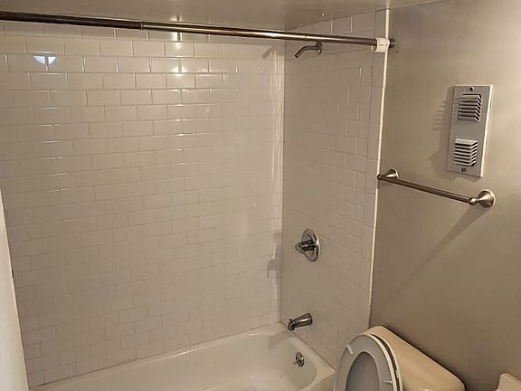 4th image of 5820 N Church Ave Unit 314
