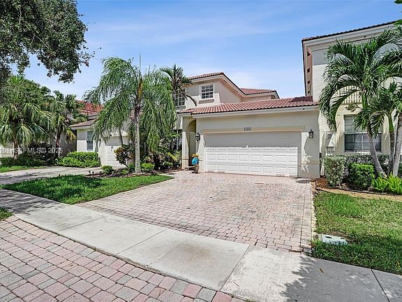 3rd image of 18781 SW 28th Ct