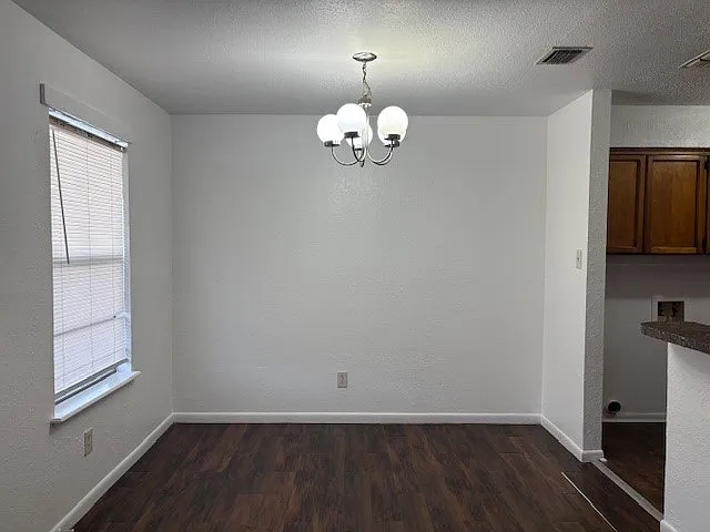 Building Photo - 3613 Crestbrook Ct #4