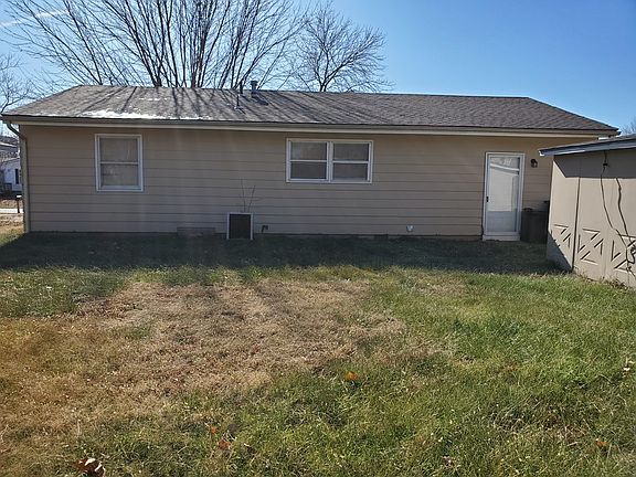 5th image of 303 E 25th St