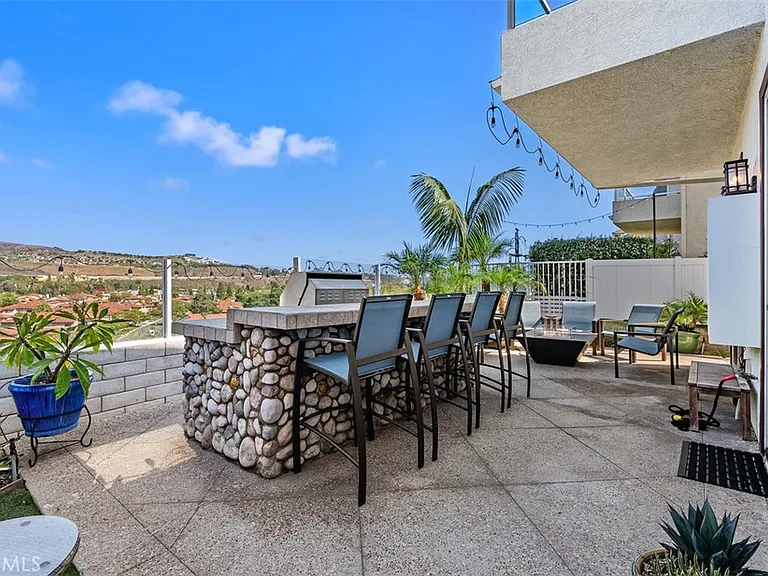 33722 Bridgehampton Dr — Photo 13
