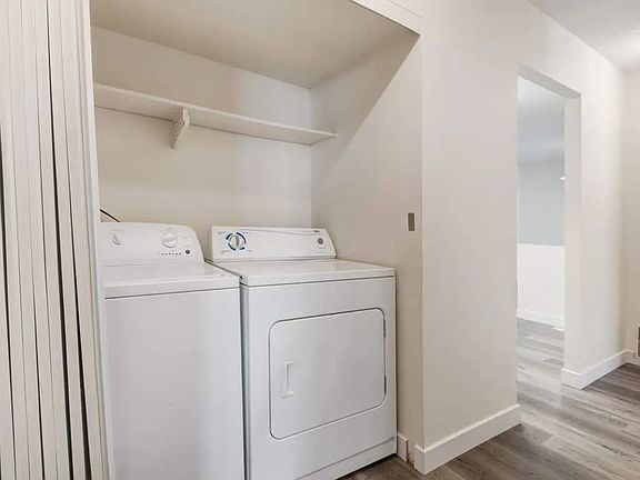 5th image of 409-400 Huntington Hl NW #563