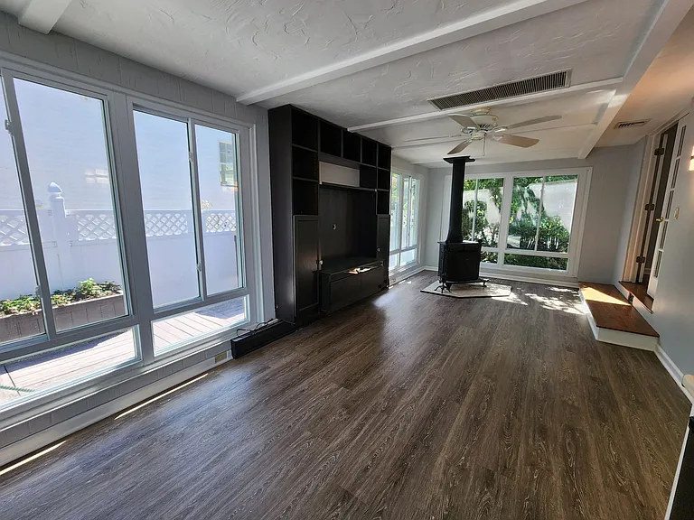67 Maple Ave — Photo 5