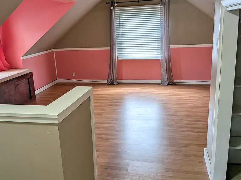 1436 Curtis Ave — Photo 18