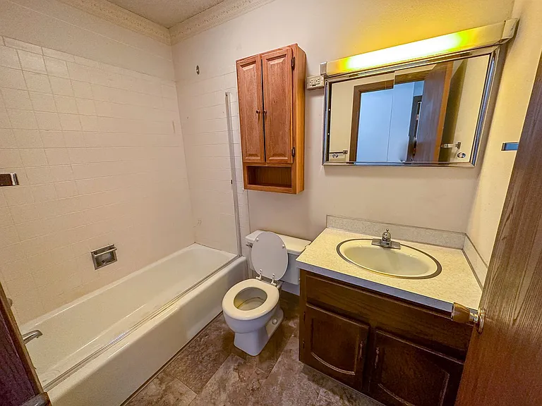 212 S Walnut Ave — Photo 14