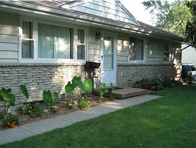 2nd image of 10111 Bellaire Ave