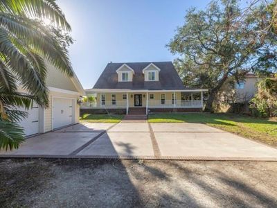 7172 Dr Martin Luther King Jr St S, Saint Petersburg, FL, 33705