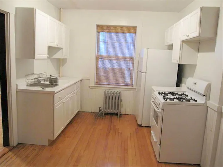 18 Centre St #1 — Photo 6