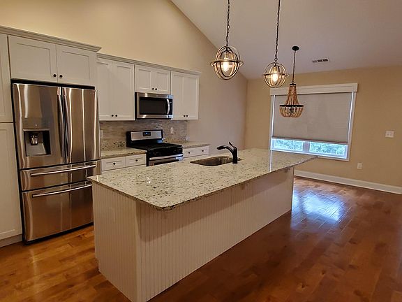 2nd image of 4814 Spring Garden Way