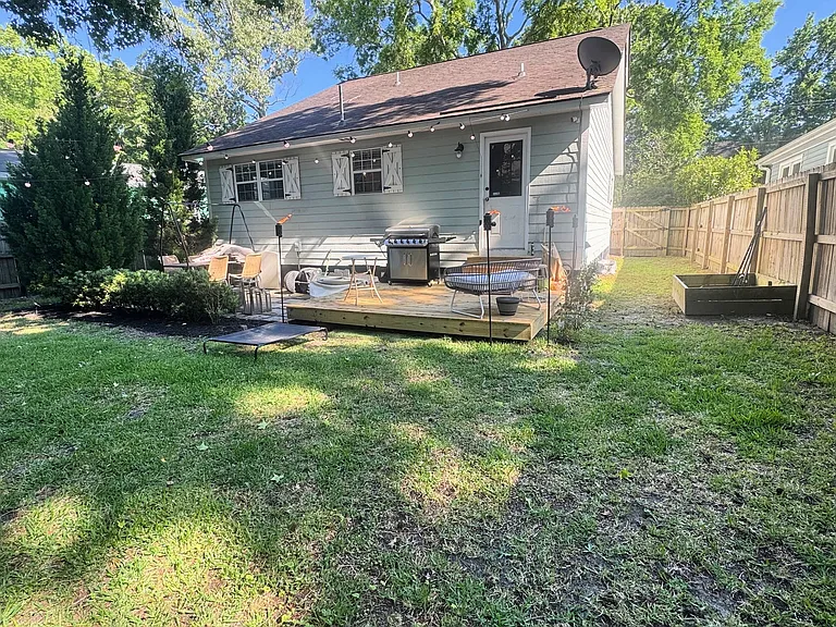 1128 Carnegie Ave — Photo 22