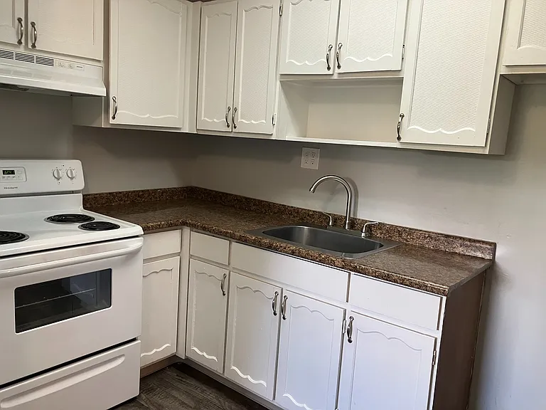 Valley York Apartments — Photo 46