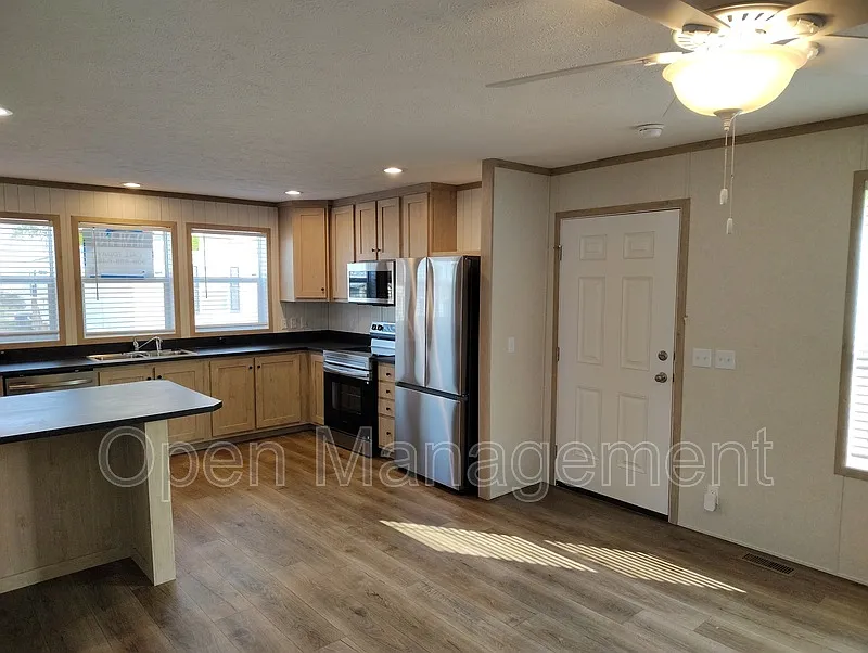 Bluffview Estates Mobile Home Community — Photo 4