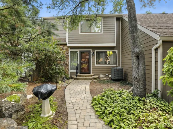 9816 Timbers Dr, Cincinnati, OH 45242