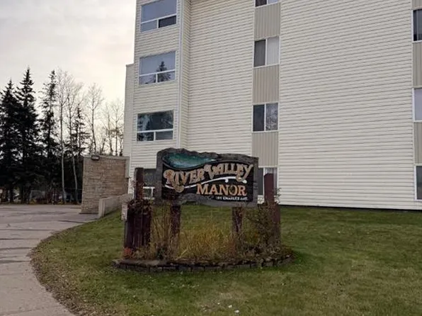 111 S Charles Ave #411, Wood Buffalo, AB T9H 1R3
