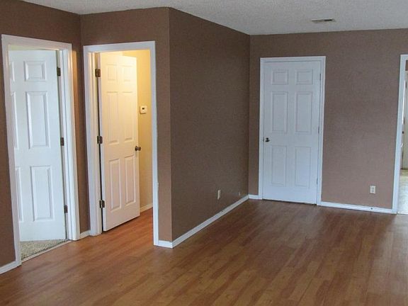 2nd image of 801 N 17th Pl APT 23