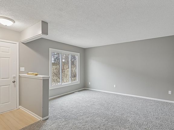 2nd image of 248 Holiday Cir #37