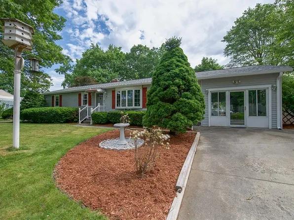6 Burton Street, Hudson, NH 03051