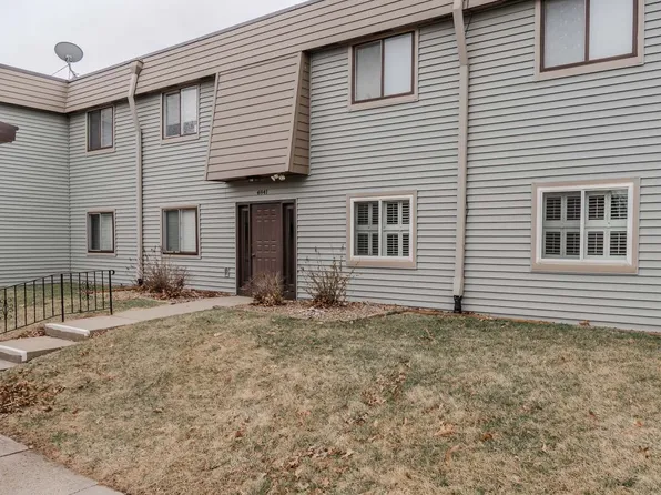 4841 Woodland Ave Unit 6, West Des Moines, IA 50266