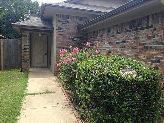 2nd image of 1701 Woodhall Way