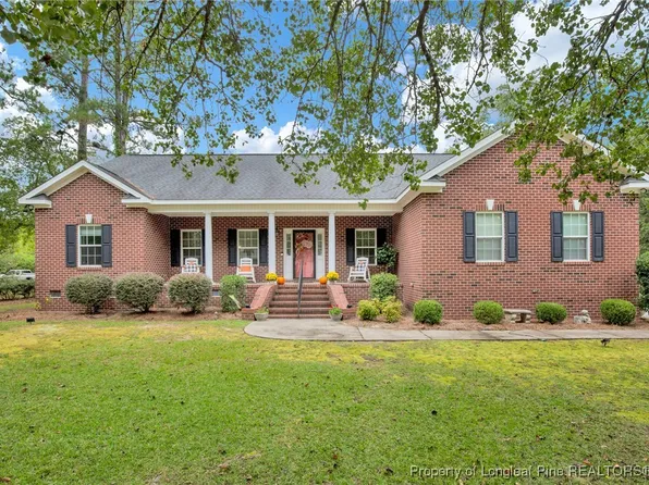 4208 Cricklewood St, Lumberton, NC 28358
