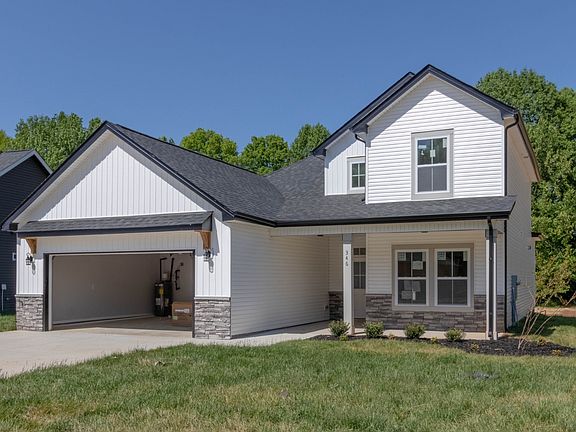 3rd image of 104 Sango Dr