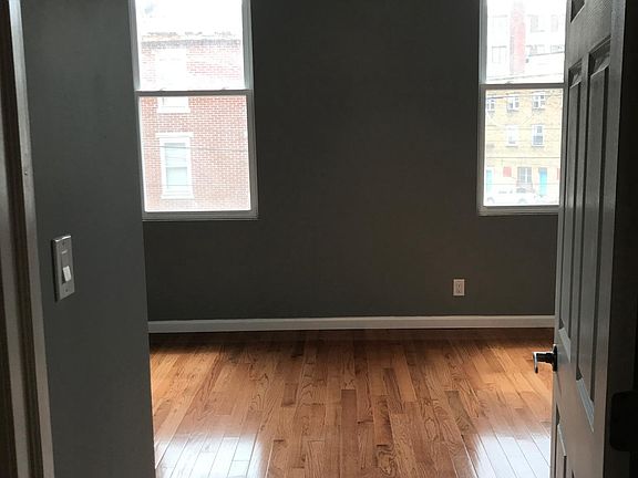 5th image of 1215 Green St Floor 2