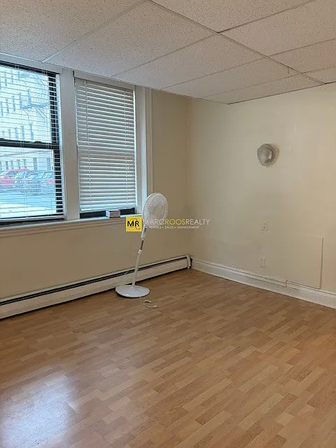 2 bed, 1.0 bath, 630 sqft, $3,500 — Photo 2
