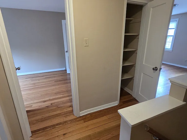 5642 Selby Ct — Photo 13