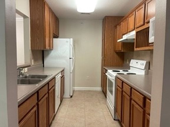 4th image of 2037-2097 Pear Tree Ct #2087-9