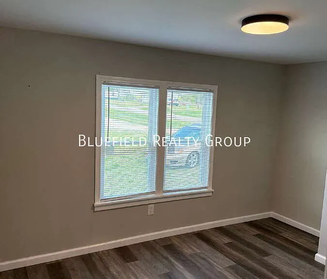 723 Reynolds Rd #A — Photo 3