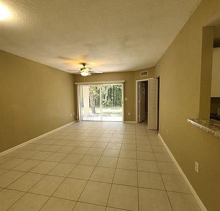 3rd image of 1115 Golden Lakes Blvd APT 511