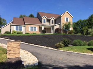 172 Pine Dr, Dallas, PA 18612