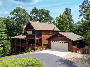 6131 Ruth Dr, Young Harris, GA 30582