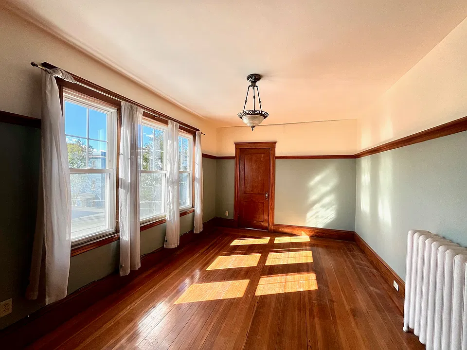 18 Magnus Ave #3