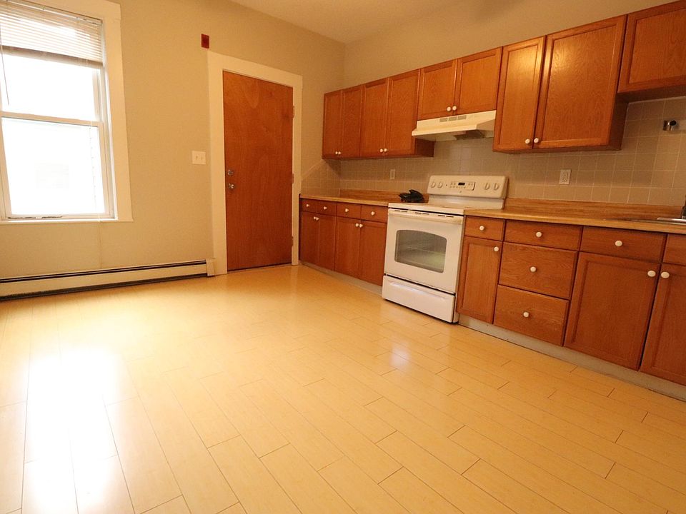 1st image of 25 Portsmouth St #12