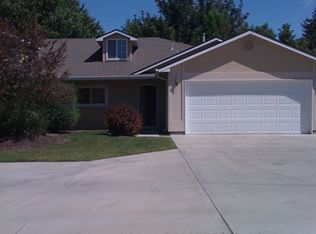5676 W Kennecott Ct, Boise, ID 83703