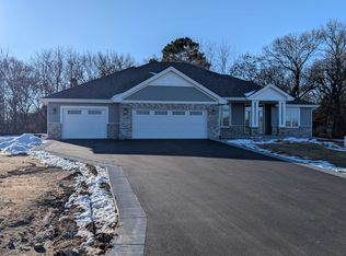 13744 Bradley Dr, Roscoe, IL 61073