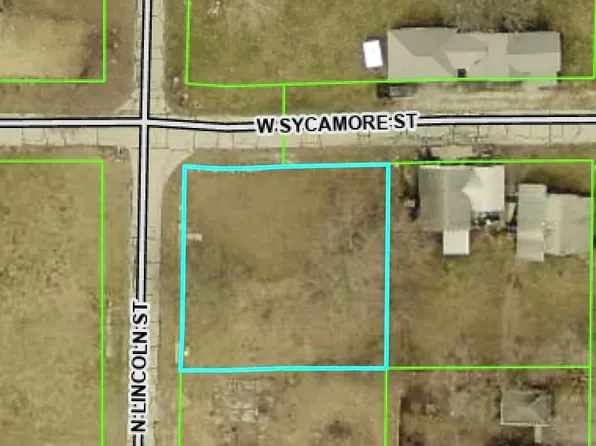 195 W Sycamore St, Macy, IN 46951