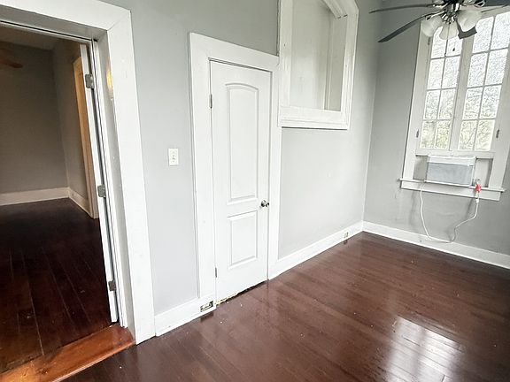 2nd image of 3222 Prytania St APT F