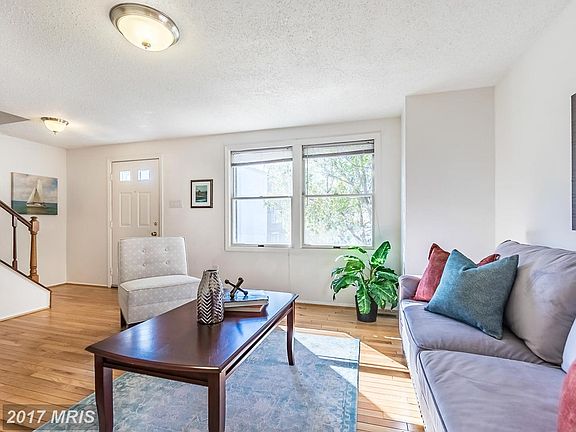 4th image of 5219 Pleasure Cove Ct