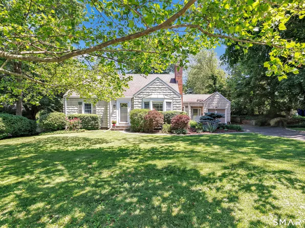 42 Bayberry Road, Fairfield, CT 06825