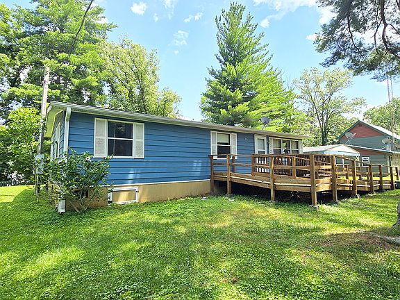 2nd image of 1750 Moonglow Rd