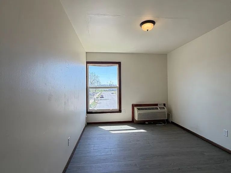 920 Richard Dr — Photo 14