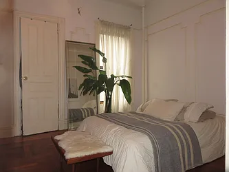 Rented by Rennit Inc.