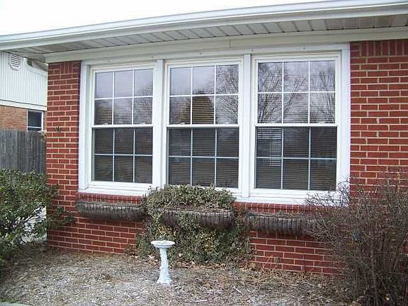 2nd image of 2313 Winton Ave