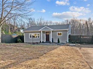1642 Putnam Pike, Glocester, RI 02814