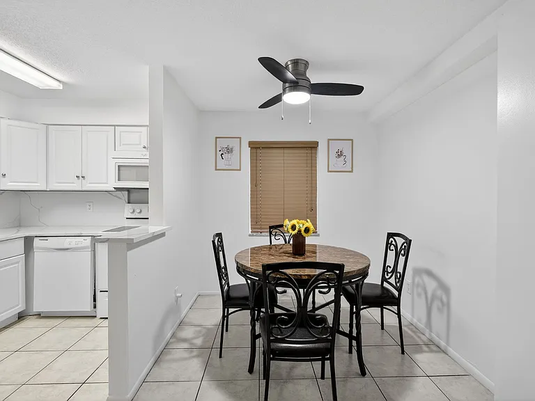 174 Springwood Cir #B — Photo 15