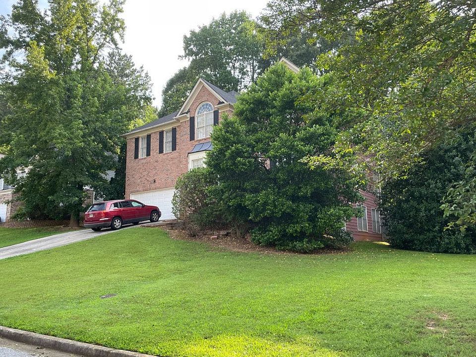 2nd image of 654 Mountain Oaks Pkwy